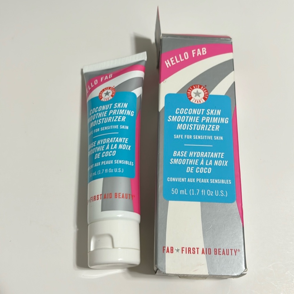 FAB FIRST AID BEAUTY MOISTURIZER
